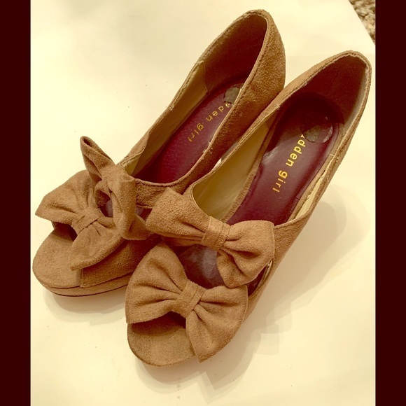 Madden Girl Shoes size 8 1/2. Brown - Picture 1 of 6